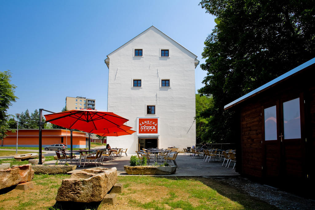 Hotel Zamecka Sypka ブランスコ エクステリア 写真