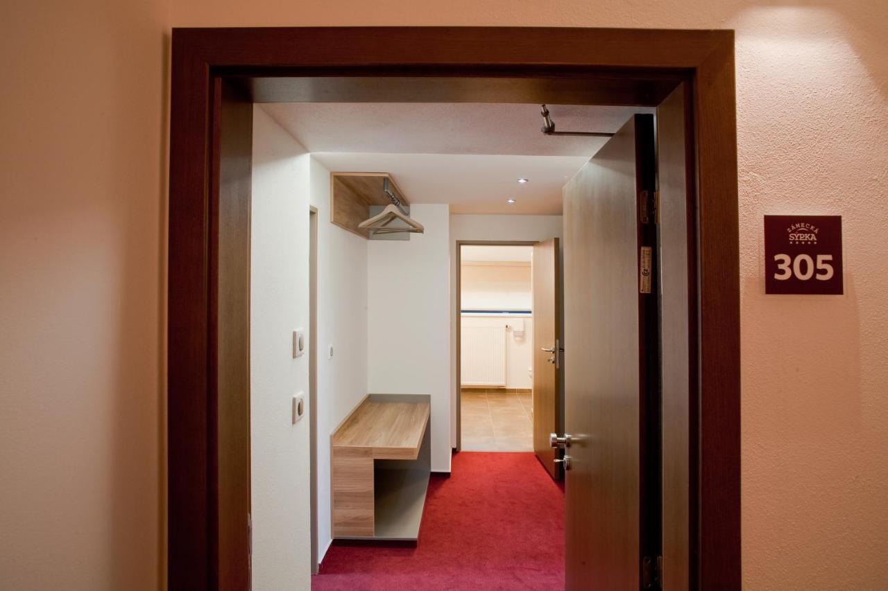 Hotel Zamecka Sypka ブランスコ エクステリア 写真